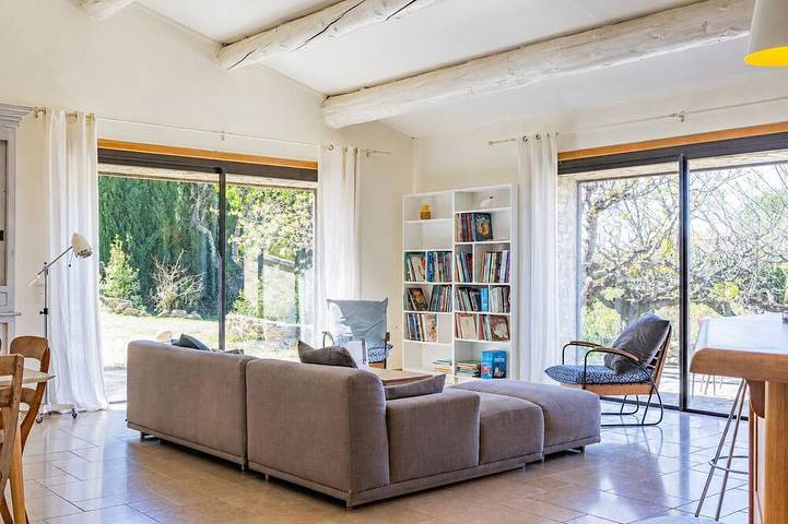 Location de vacances pour 10 personnes, avec Terrasse et Jardin à La Roque-sur-Pernes - 4