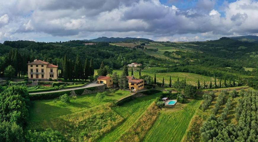 Ferienhaus für 4 Personen, mit Terrasse und Garten sowie Pool und Ausblick