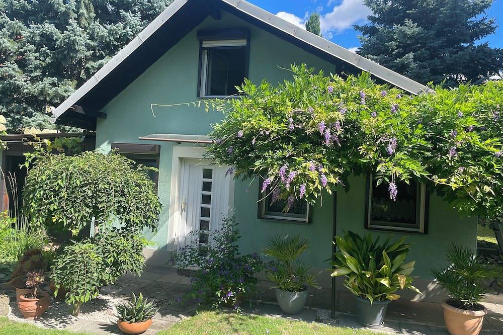 Petite maison de vacances confortable et meublée avec amour pour 2 personnes in Dresde, Région de Dresde