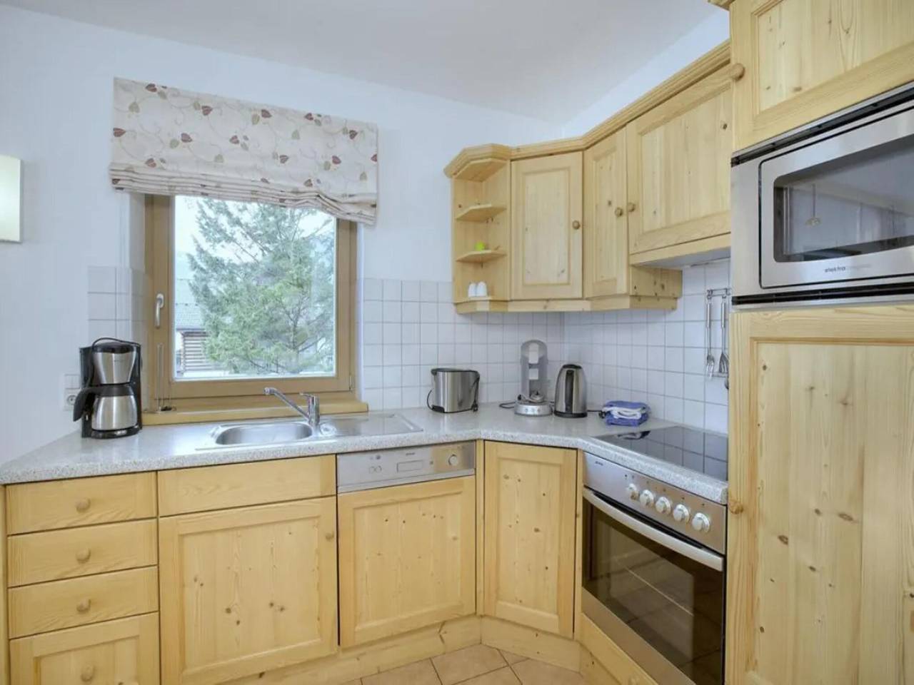 Einladendes Chalet im Wald im Pinzgau in Pinzgau