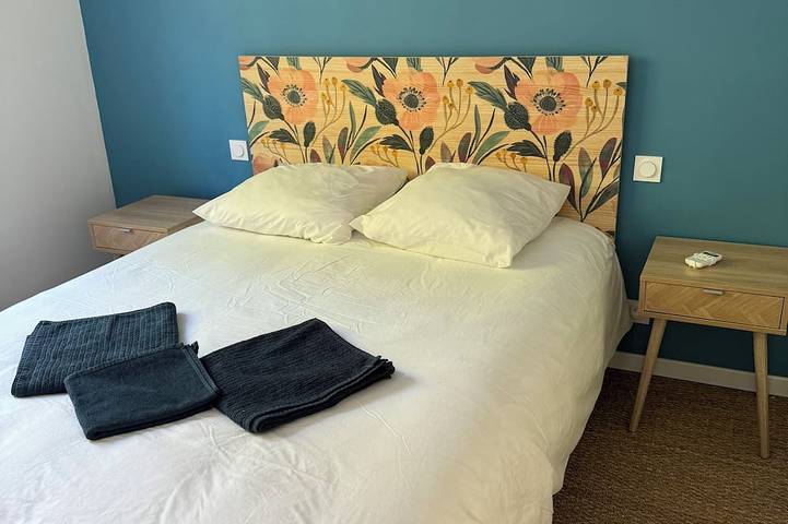 Location de vacances pour 16 personnes, avec jardin et piscine ainsi que jacuzzi et terrasse à Clermont-l'Hérault - 2