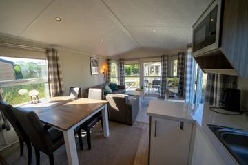 Chalet voor 4 Personen in Hellevoetsluis, Nederlandse Noordzeekust, Afbeelding 4
