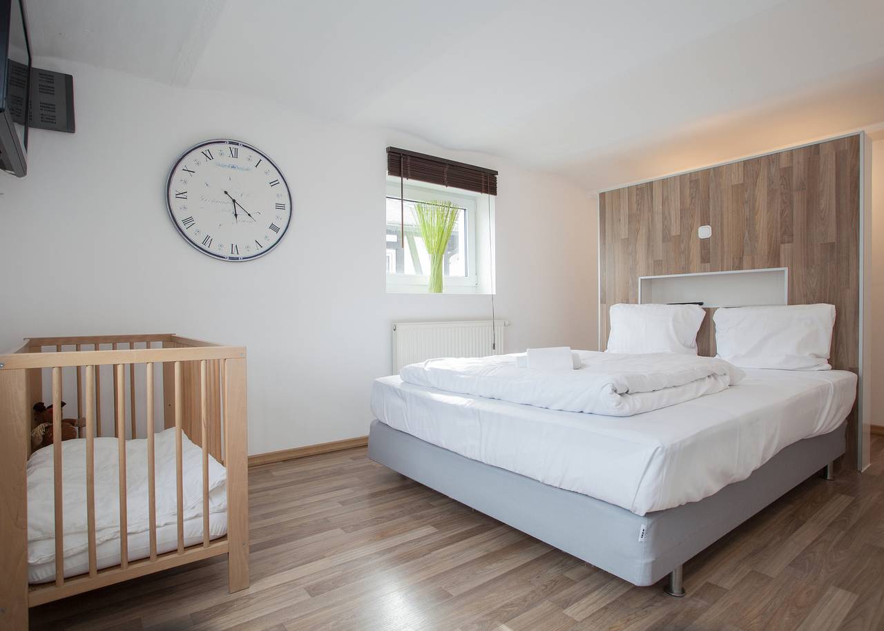 Apartamento entero, Groupsapartment - Neuastenbergerstrasse 4 | Neuastenberg (Winterberg) in Winterberg, Hochsauerlandkreis