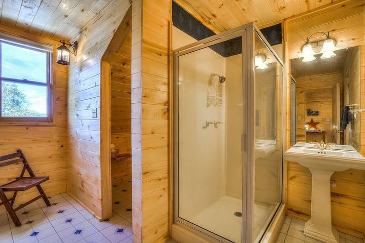 Ferienhaus für 15 Personen, mit Whirlpool und Garten - 1