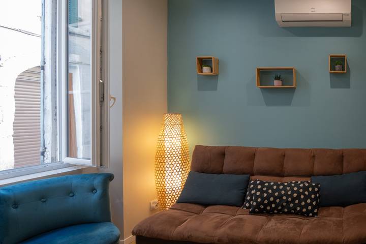 Entire apartment, Appart 100 - Cosy T2 with Tv in Bourg-Saint-Andéol, Privas (arrondissement)