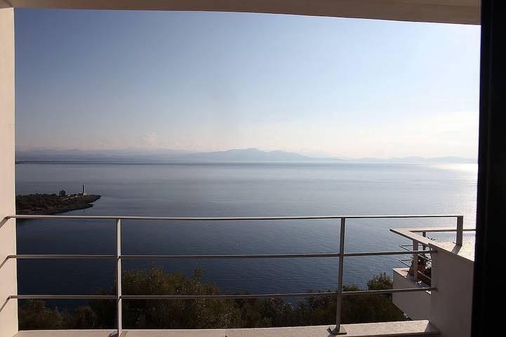 Location de vacances pour 6 personnes, avec jardin ainsi que sauna et balcon dans Gytheion