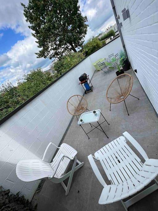 Appartement entier, One-Bedroom Apartment in Mons (Hennegau), Hainaut