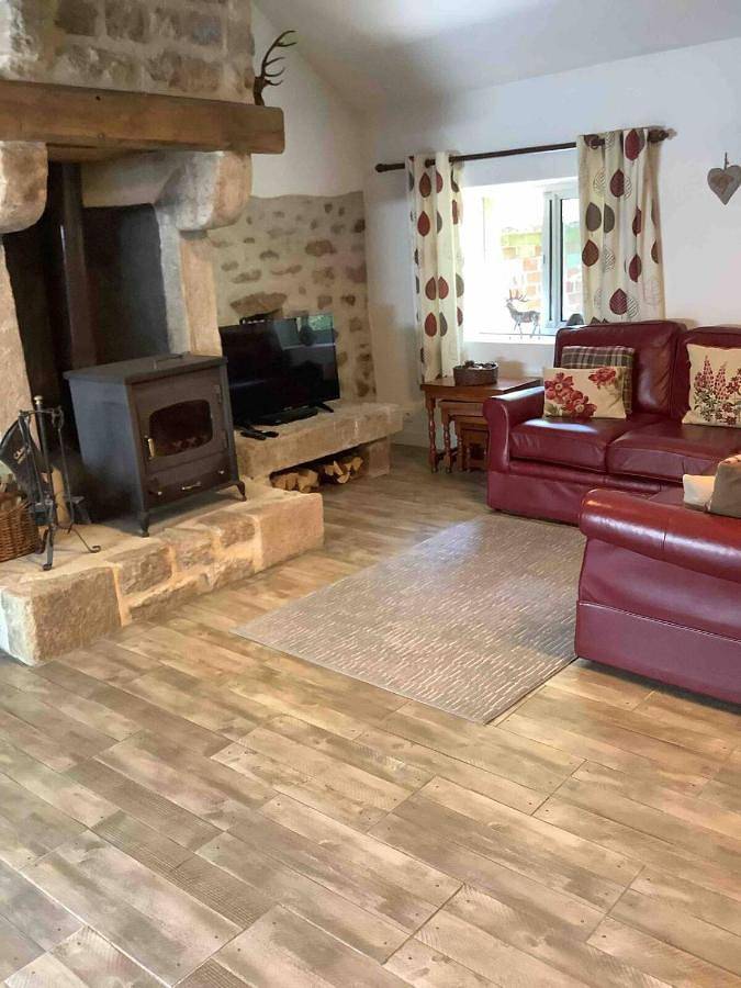 Location de vacances pour 3 personnes, avec jardin et terrasse à Faux-la-Montagne - 2