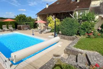 Gîte pour 15 personnes, avec jardin et jacuzzi, animaux acceptés à Roffey