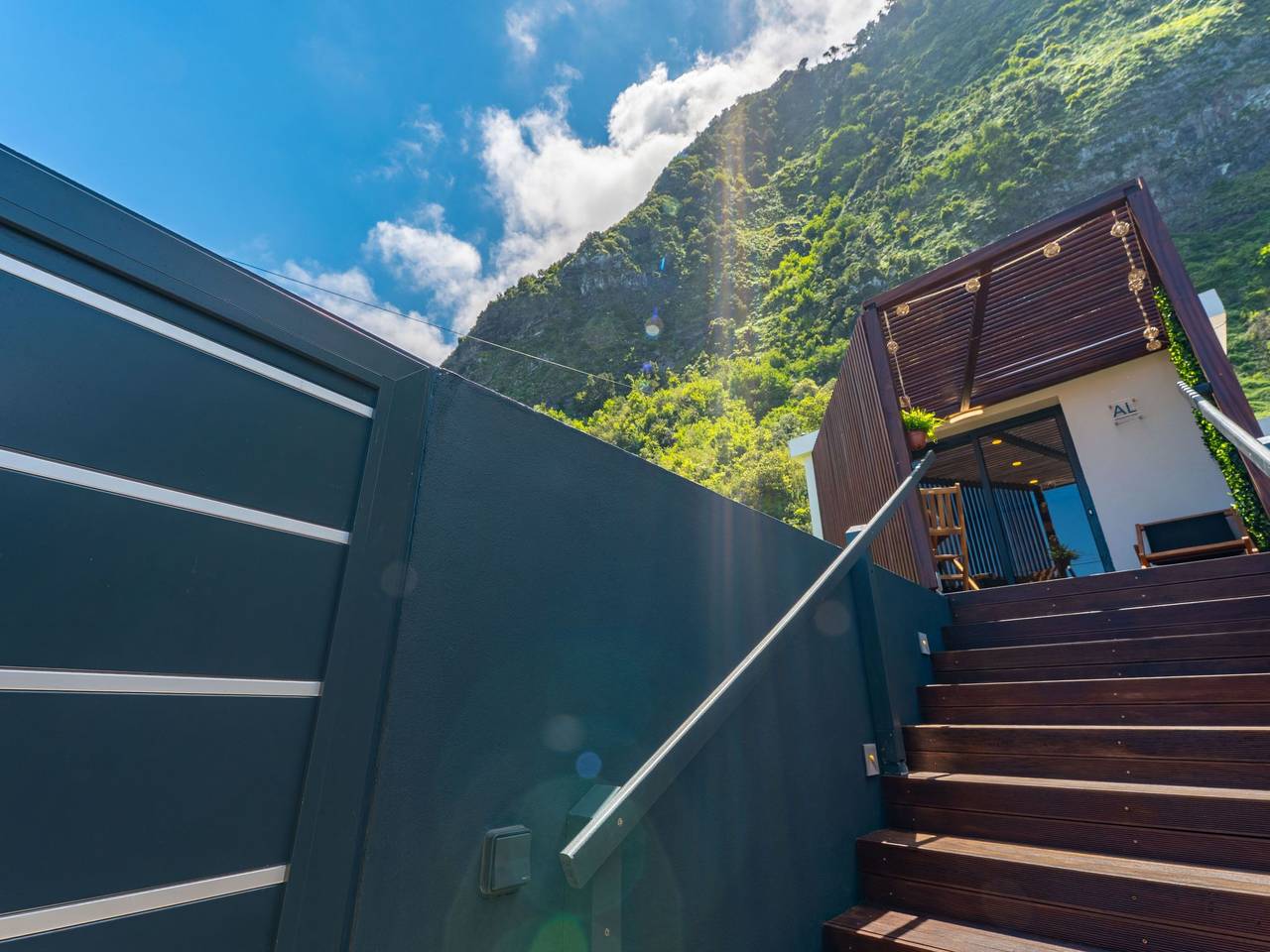 Modernes Studio, Terrasse mit Meerblick und Zugang zur Brandung in São Vicente (Madeira), Madeira