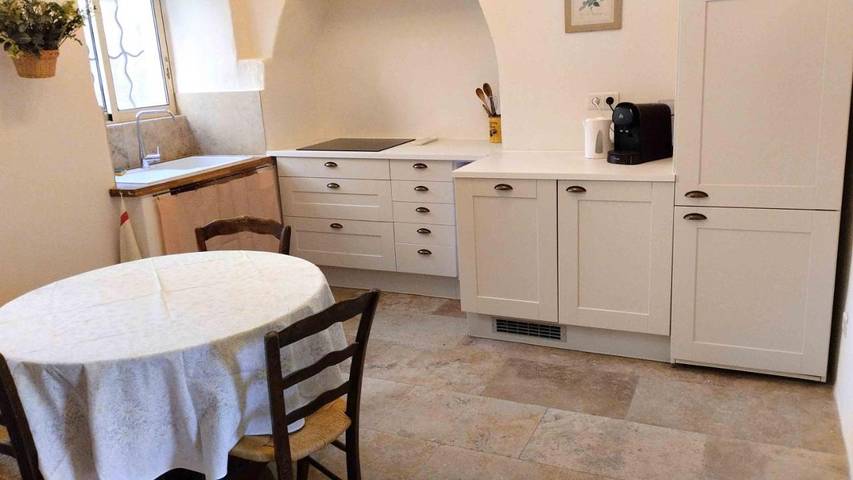 Gîte pour 4 personnes, avec jardin à Remoulins - 3