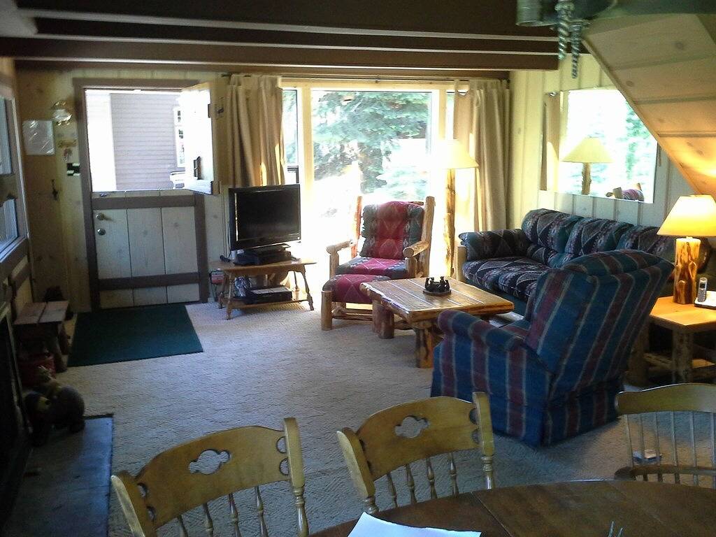 Cottage for 6 Guests in Meeks Bay, El Dorado County