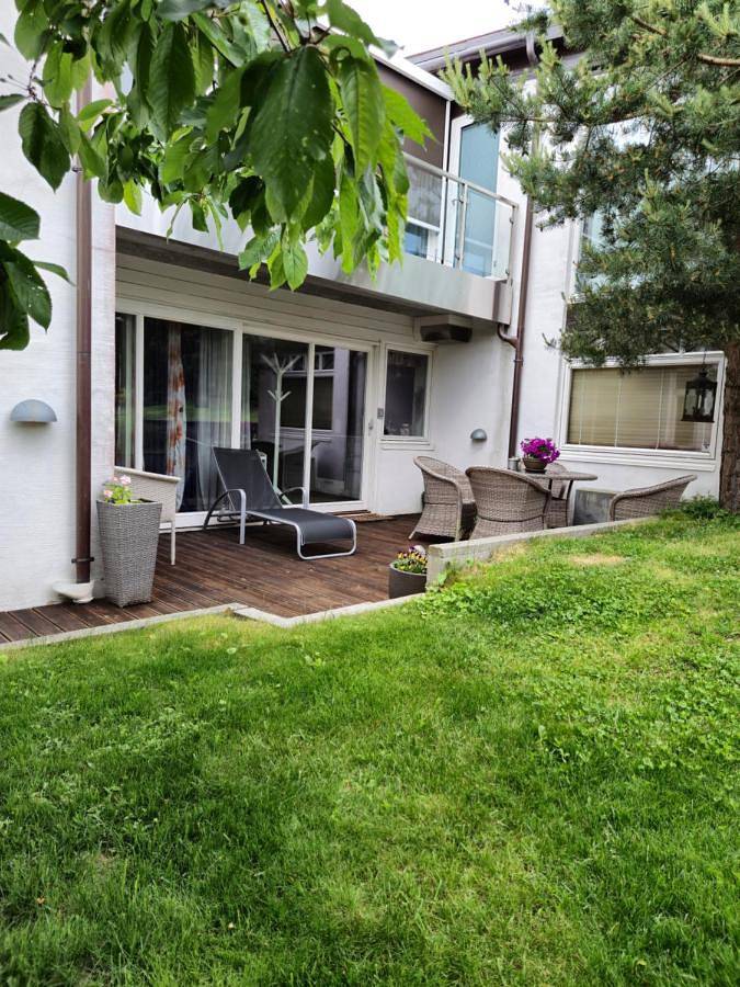 Ferienwohnung für 5 Personen, mit Terrasse und Garten - 1