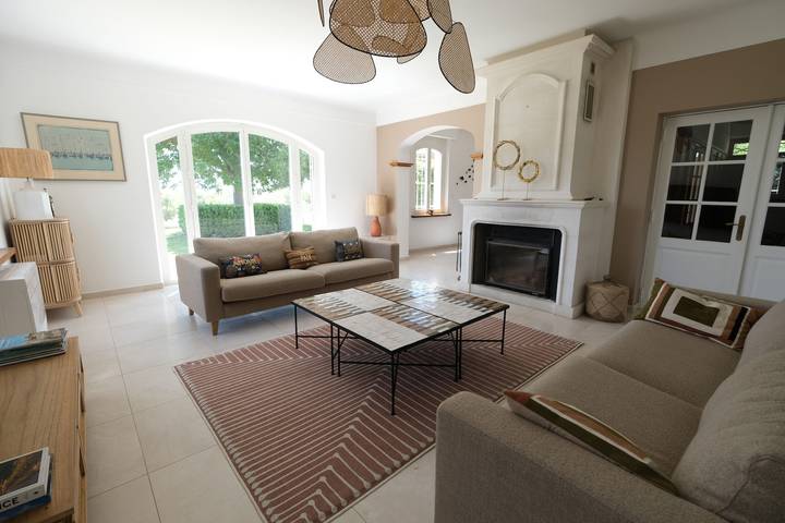 Location de vacances pour 12 personnes, avec piscine et jardin au Parc naturel régional des Alpilles - 3