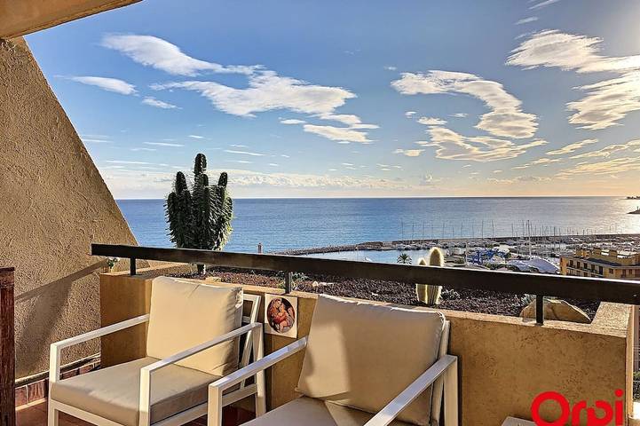 Appartement de vacances pour 2 personnes, avec piscine et terrasse