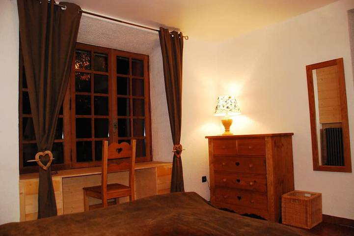 Location de vacances pour 10 personnes, avec jardin à Lathuile - 4