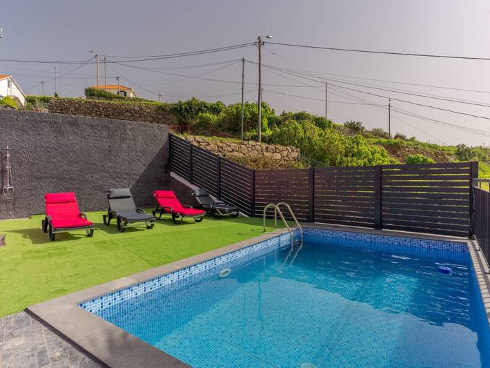 Location de vacances pour 6 personnes, avec piscine et jardin à Ribeira Brava - 4