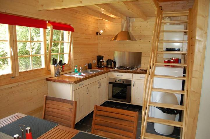 Gîte pour 5 personnes, avec terrasse et vue ainsi que jardin et piscine, animaux acceptés à Ascou - 3