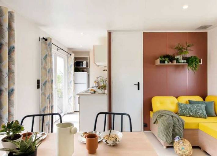 Mobil home pour 8 personnes, avec bassin pour enfant dans Plage De Treherve