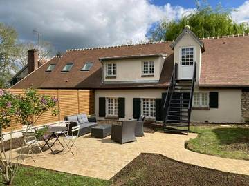 Gîte pour 4 personnes, avec vue et jardin à Dampsmesnil