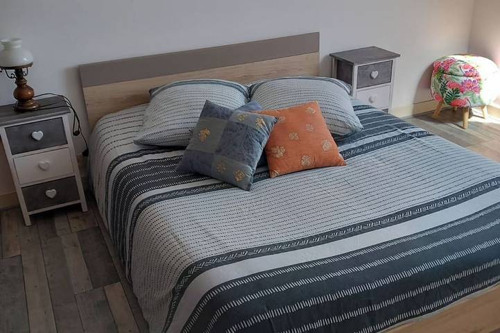 Location de vacances pour 6 personnes, avec jardin, animaux acceptés à Guimaëc - 2