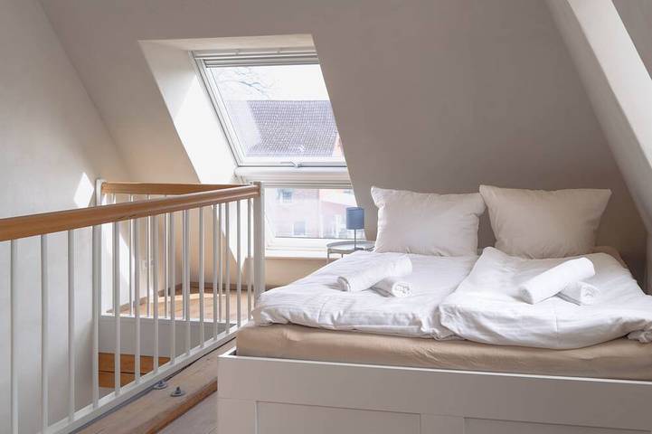 Ganze Wohnung, Remark Studios: Historisches und modernes Apartment in Burgwedel, Hannover und Umgebung