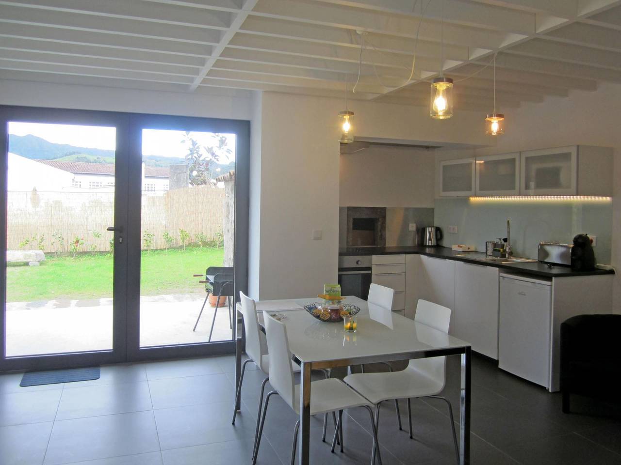 In Furnas mit Terrasse, Garten und Grill in Furnas-See, Furnas