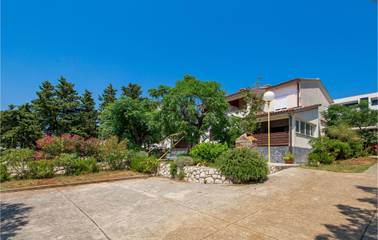 Ferienhaus für 8 Personen, mit Terrasse auf Rab