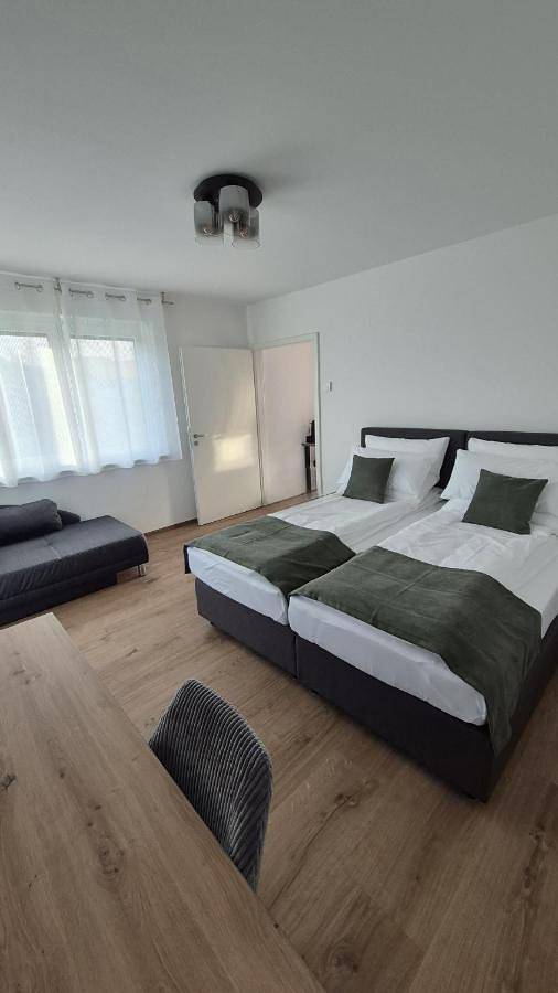 Maison d’hôte pour 3 personnes, avec balcon, adapté aux familles à Reutlingen