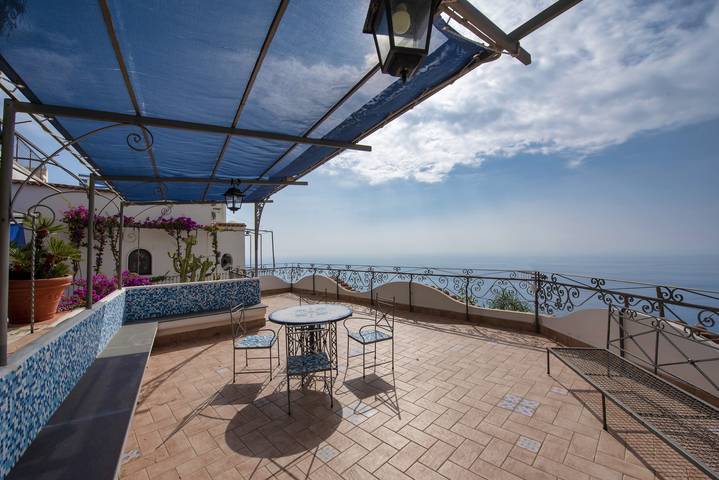 Chalet para 9 personas, con balcón además de jacuzzi y jardín - 1