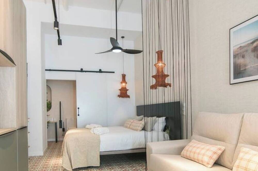 Apartamento entero, Cómodo Estudio en Valencia Izquierdo in l'Olivereta, Valencia