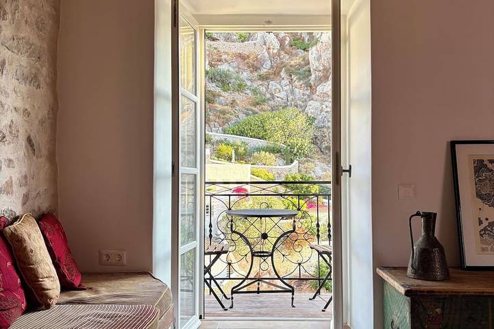 Villa for 6 people in Hydra