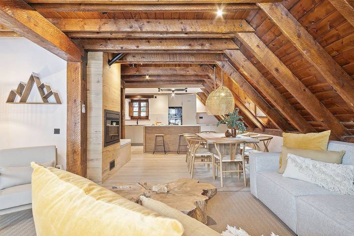 Ganze Wohnung, Ferienwohnung für 8 Personen mit Balkon in Garòs, Naut Aran