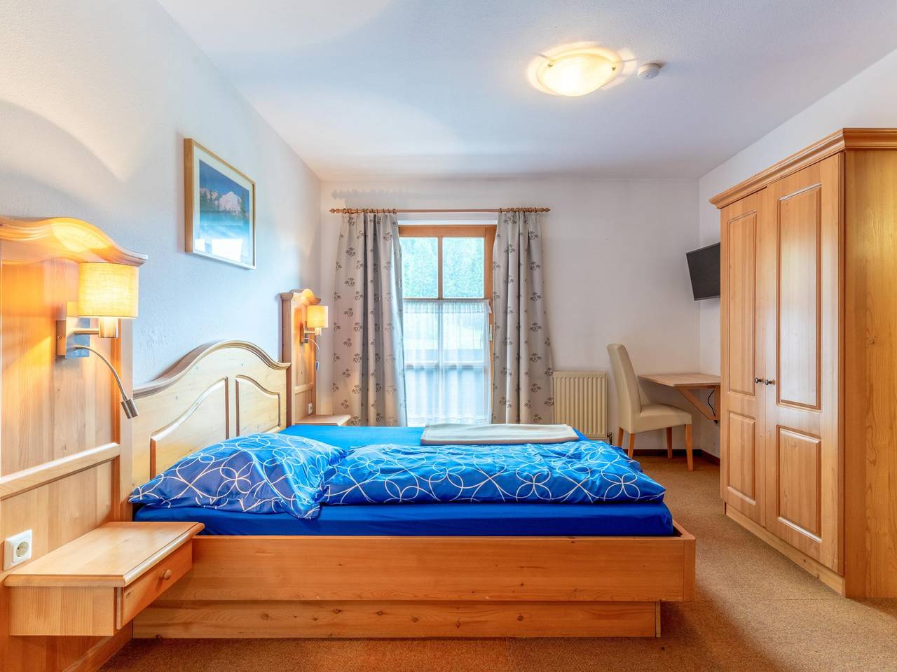 Urige Tiroler Pension, nur 300m zum Skilift in Scheffau am Wilden Kaiser, Kitzbüheler Alpen