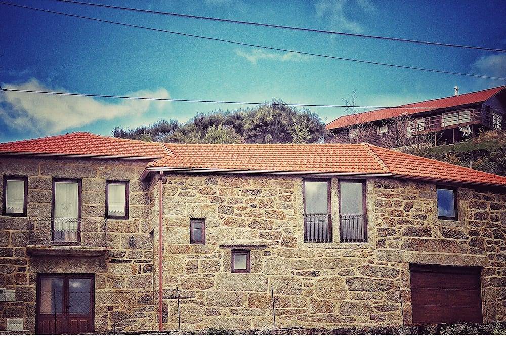 Casa de la Macheta - Castro Laboreiro in Castro Laboreiro e Lamas de Mouro, Gerês
