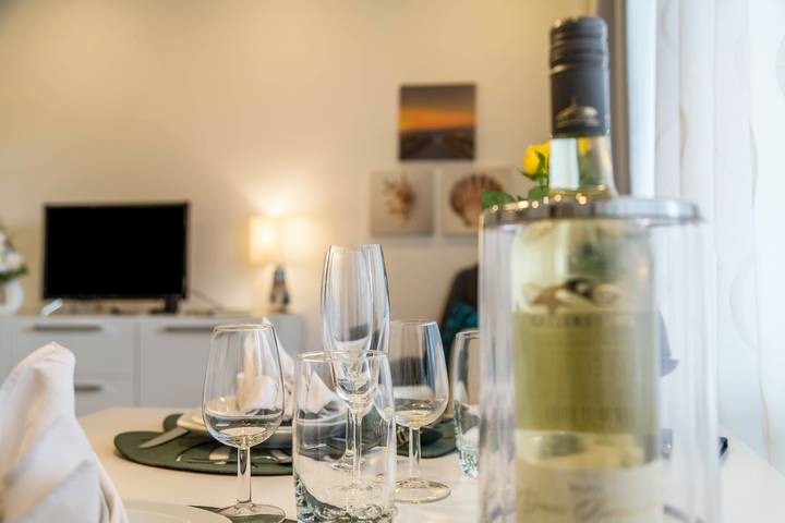 Ganze Wohnung, Moderne Ferienwohnung "Urs" mit Bergblick, Balkon, Sauna & Pool in Schönwald im Schwarzwald, Südschwarzwald