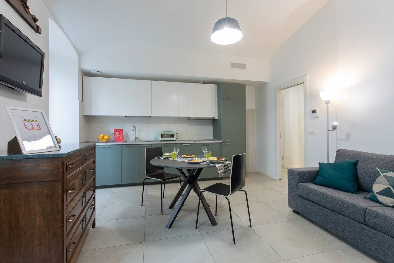 Geheel appartement, Saluzzo 16 - Rosso di San Salvario in Turijn, Provincie Torino
