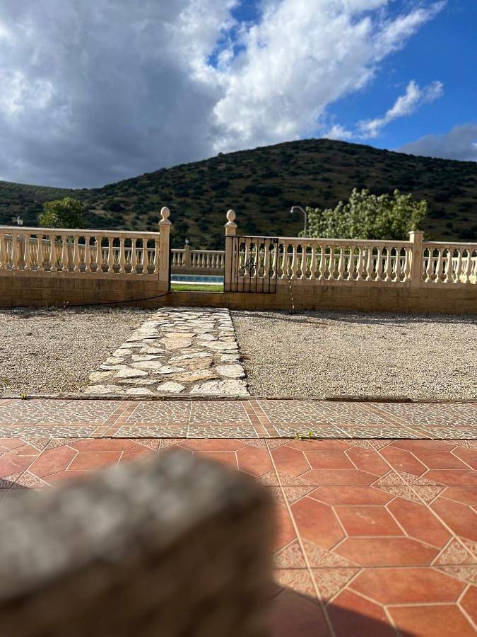 Casa rural para 6 personas, con jardín además de piscina y vistas, Se admiten mascotas en Montefrío - 3