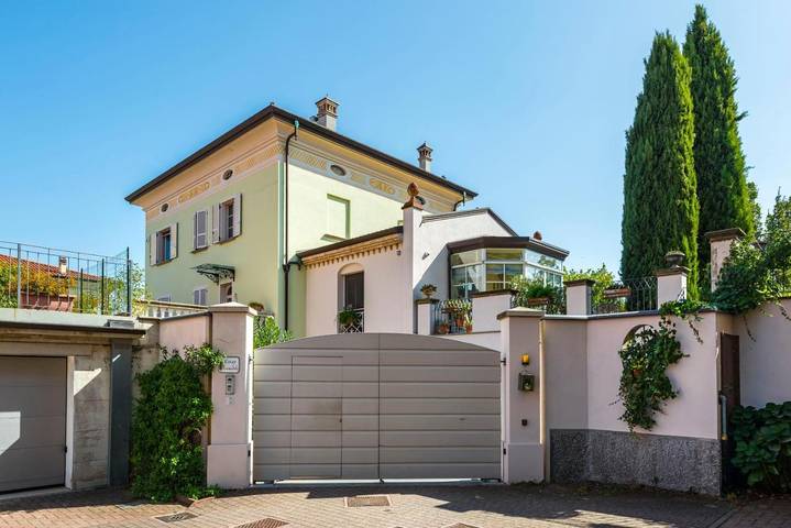 Casa vacanza per 4 persone, con Terrazza e Giardino nonché Vista lago e Panorama a Fornovo di Taro