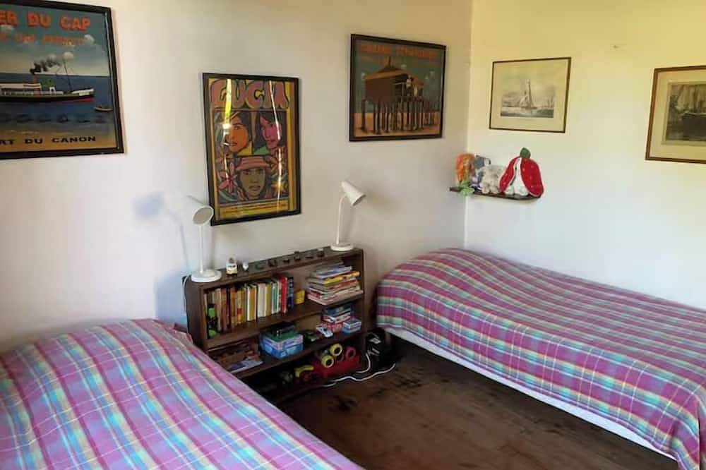 House in Cap Ferret, Canon village, just a few minutes walk from the beach! in Le Canon, Lège-Cap-Ferret