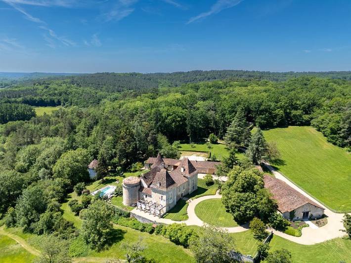 Villa pour 24 personnes, avec terrasse ainsi que vue et piscine, adapté aux familles - 1