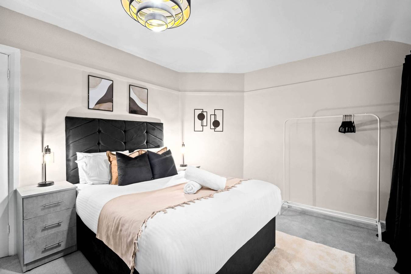 Stylish Three Bedroom House - Garden - Parking in Birmingham, Birmingham y alrededores