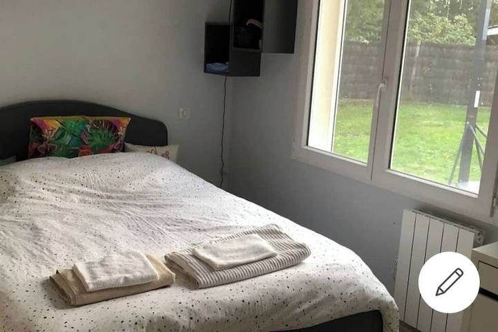 Location de vacances pour 8 personnes, avec jardin à Gradignan - 2