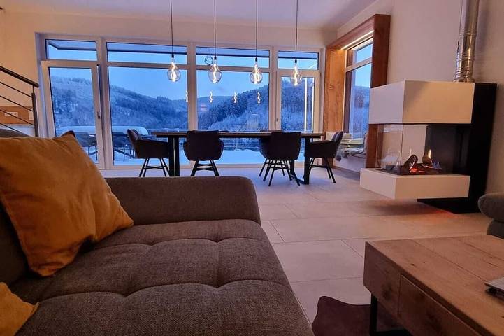 Ferienhaus für 6 Personen, mit Balkon und Garten