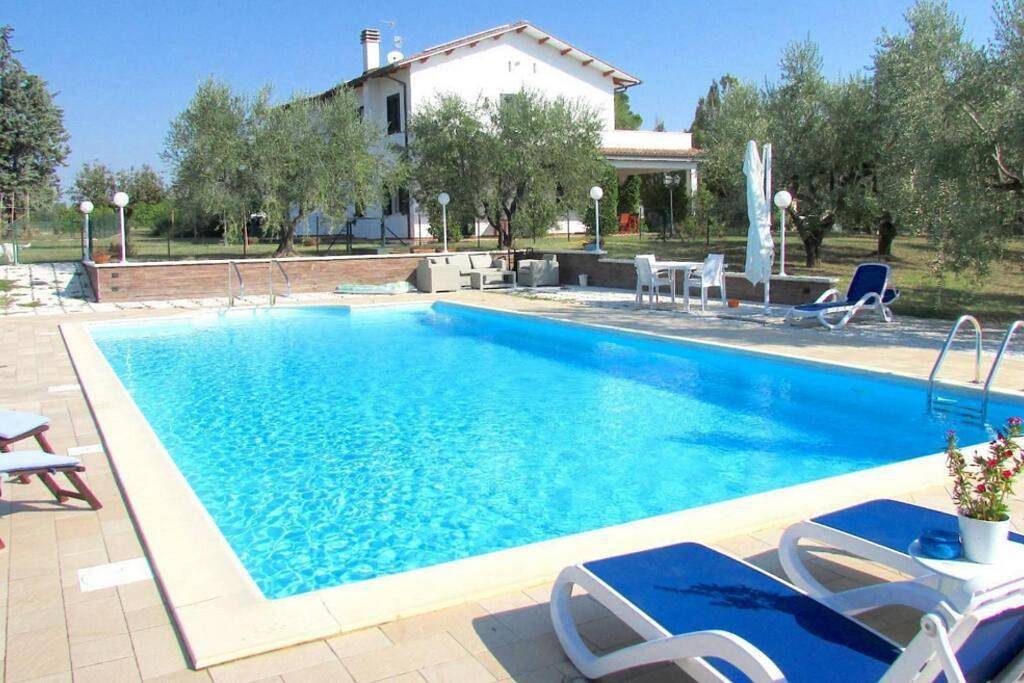 Casa Alessia - Villa in campagna con piscina in Teramo, Provincia di Teramo