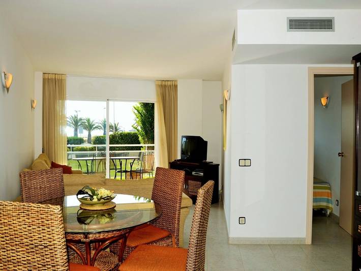 Ferienwohnung für 6 Personen, mit Terrasse und Garten in Estartit - 2