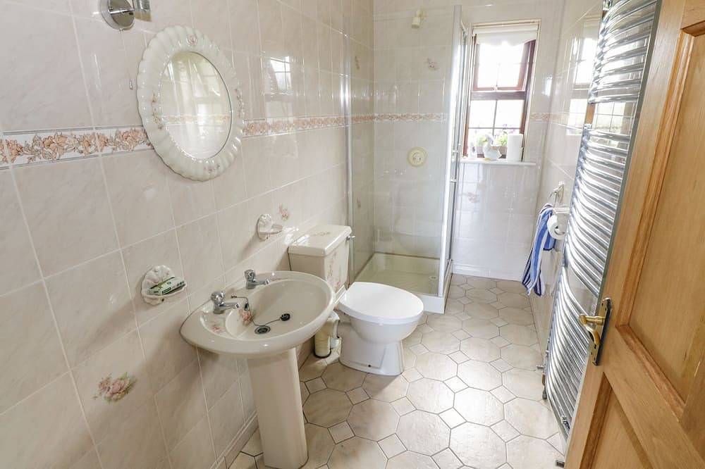 Belladrihid Cottage, pet friendly in Ballysadare, County Sligo in County Sligo