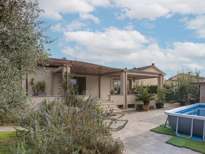 Ferienhaus für 6 Personen, mit Terrasse und Garten in Forte dei Marmi - 3