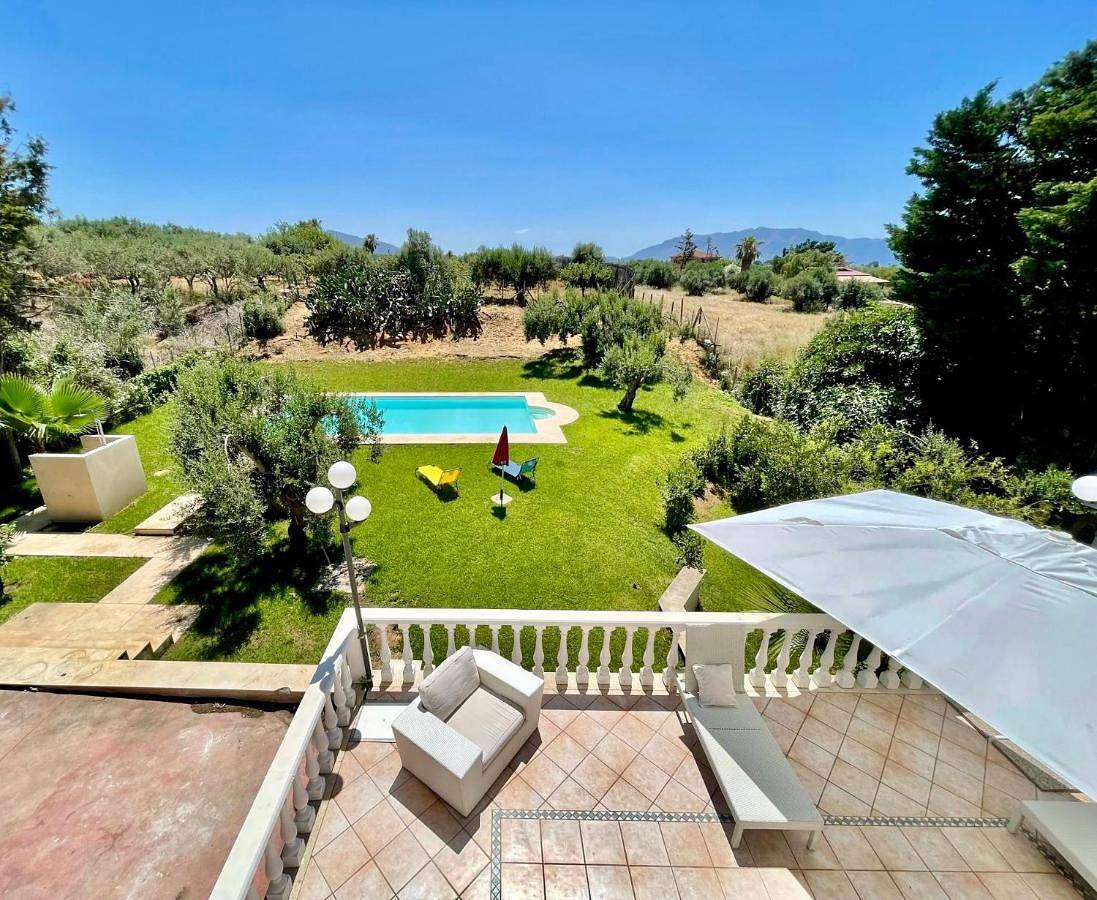 Villa Rachele con piscina in Balestrate, Palermo Provinz