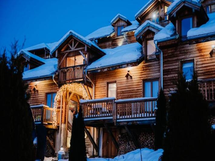 Chalet pour 6 personnes, avec terrasse ainsi que sauna et piscine, adapté aux familles à Les Orres - 2